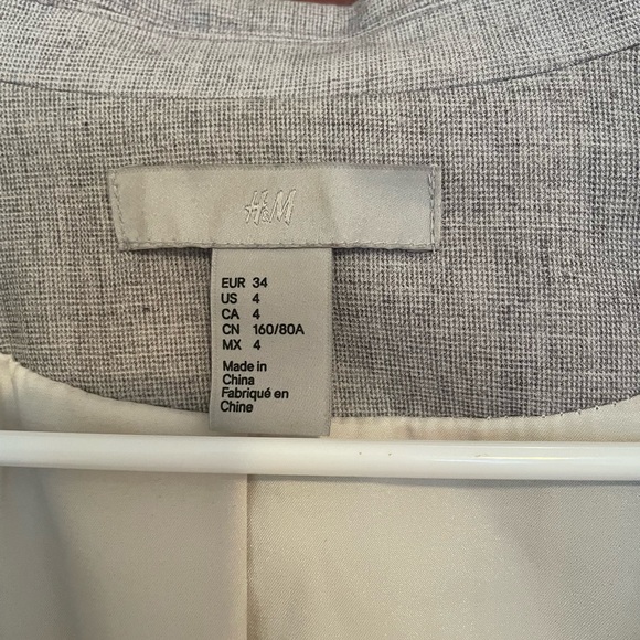 H&M blazer - Picture 3 of 3